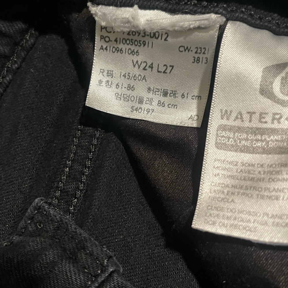 Levi's Black Ribcage Ankle Jeans W24 L27 - Picture 5 of 7